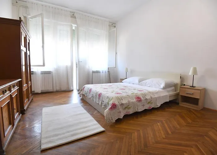 City Center. Beautiful 130M2 Apartmant, Sea View