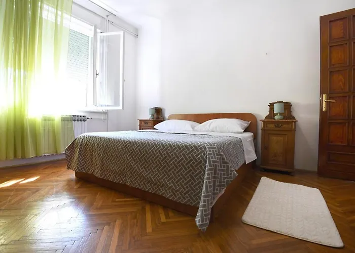 City Center. Beautiful 130M2 Apartmant, Sea View