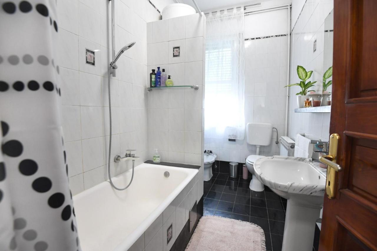 Center. Beautiful 130m2 Apartmant, Sea View *